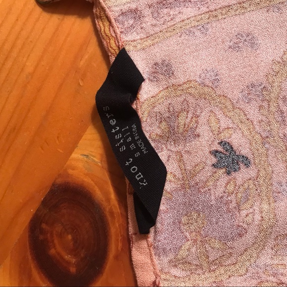 Knot Sisters Meg Dress - Picture 6 of 7